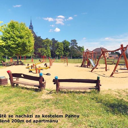 Ubytovani U Mikesa Břeclav Exterior foto