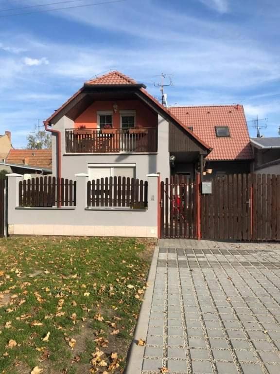 Ubytovani U Mikesa Břeclav Exterior foto