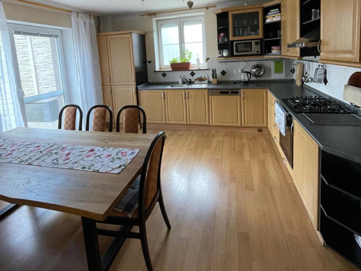 Ubytovani U Mikesa Břeclav Exterior foto
